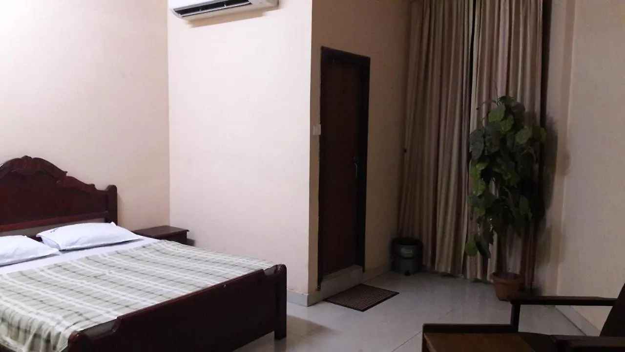 Saj Rest' Inn Kannur