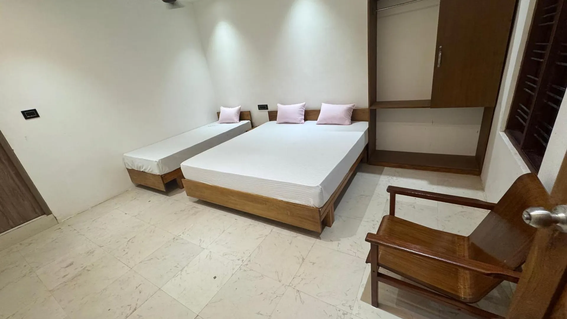 Saj Rest' inn Kannur